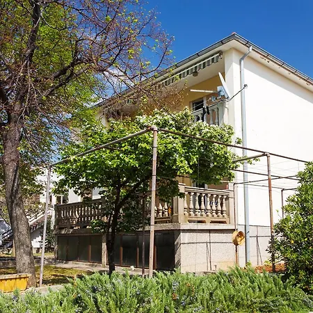 Andrija Apartment